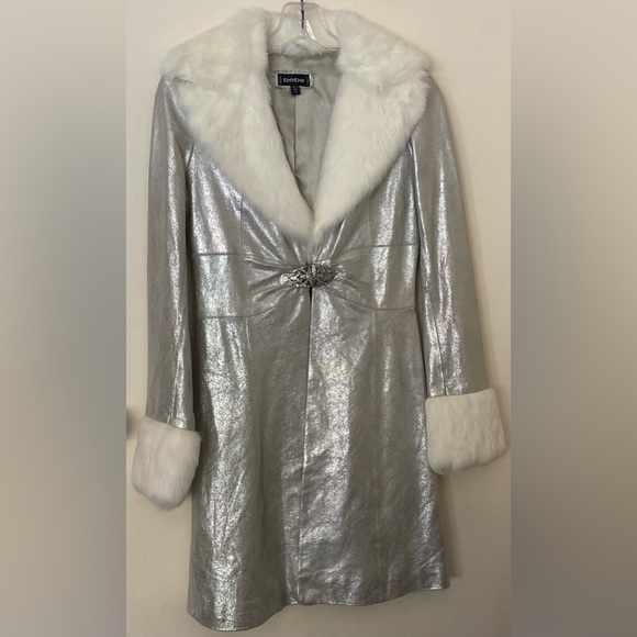 bebe Jackets & Blazers - BEBE Leather Coat Jacket XS Y2K Metallic Silver with Fur Trim